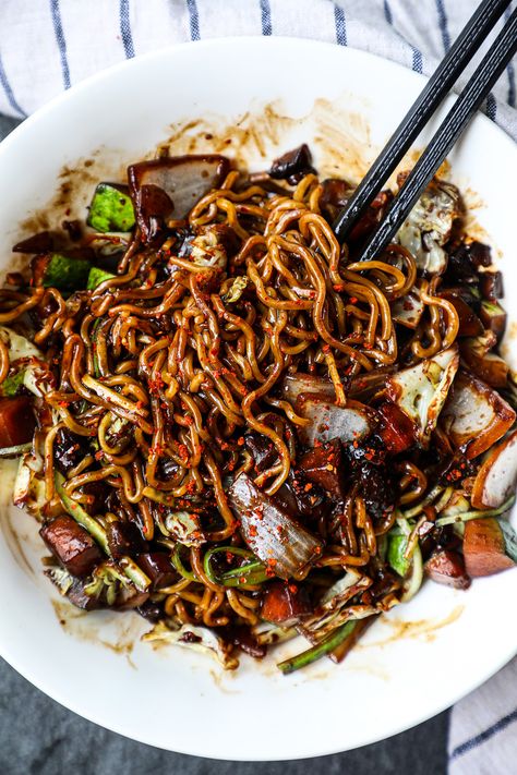 Vegan Gan Jjajangmyeon Orange Cauliflower Recipes, Orange Cauliflower, Vegetarian Oyster Sauce, Seonkyoung Longest, Spicy Fried Chicken, Chinese Foods, Red Miso, Wheat Noodles, Dried Wheat