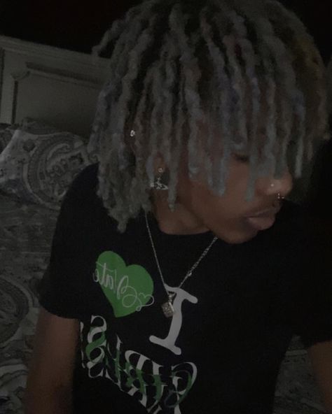 Pretty Dreads, Dyed Dreads, Colored Dreads, Dread Hairstyles For Men, Blonde Dreads, Dread Head, Cute Dreads, Dreadlock Hairstyles For Men, Men Hair Color