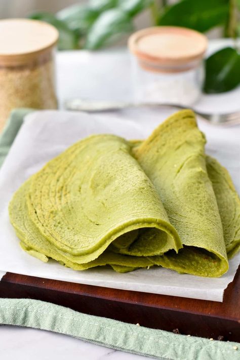 These Spinach Quinoa Tortillas are easy, healthy, vegan gluten-free tortillas made from raw quinoa. You will love their pliable, soft, texture that makes them perfect for burritos, enchiladas, or quesadillas. Gluten Free Spinach Tortillas, Pesto Tortilla, Quinoa Tortillas, Quinoa Pizza Crust, Quinoa Wrap, Vegan Tortilla, 2023 Food, Spinach Tortilla, Quinoa Spinach