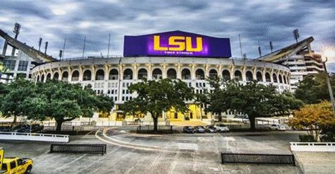 L.S.U. Stadium Lsu Stadium, Lsu Tiger Stadium, Arkansas Football, Tiger Stadium, Lsu Tigers Football, Cute Images For Wallpaper, Louisiana Homes, Lsu Football, Geaux Tigers