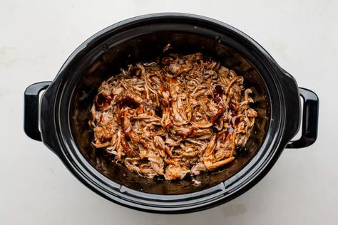 Easy Slow Cooker Barbecued Boston Butt Recipe Pulled Pork Tenderloin, Easy Pulled Pork Slow Cooker, Bbq Pulled Pork Slow Cooker, Slow Cooker Mexican Chicken, Slow Cooker Barbacoa, Recipe Slow Cooker, Barbecue Pulled Pork, Balsamic Pork, Slow Cooker Bbq