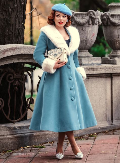 1960 Winter Fashion, 50s Coats Women, 1940 Winter Fashion, 1950 Style Dresses, 1950 Winter Fashion, Vintage Christmas Fashion, Fur Winter Outfits, 50s Winter Fashion, Vintage Christmas Outfits