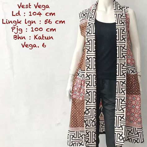 Model Outer Batik, Cardigan Batik, Batik Outer, Model Outer, Outer Batik, Boss Lady Outfit, Batik Dress Modern, Batik Kombinasi, Outer Cardigan