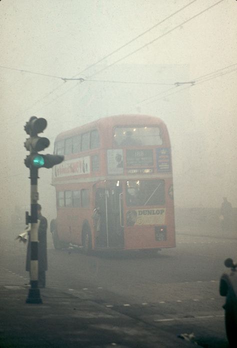 Industrial England, Historic London, Historical London, London Buses, Decker Bus, Traffic Lights, London History, Asian History, Double Decker Bus