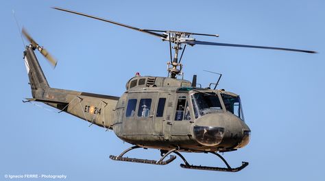 Bell 212, Chopper Tank, Huey Helicopter, Brown Water Navy, Fighter Planes Jets, Bell Helicopter, Flying Vehicles, Military Airplane, Military Helicopter