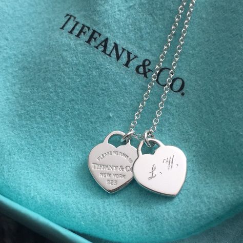 Tiffany’s Aesthetic, Tifanny E Co, Tiffany S, Tiffany Co Necklace, Tiffany’s Necklace, Tifanny And Co Necklace, Tiffany Necklace Outfit, Tiffany Jewelry Aesthetic, Tiffany Necklace Aesthetic