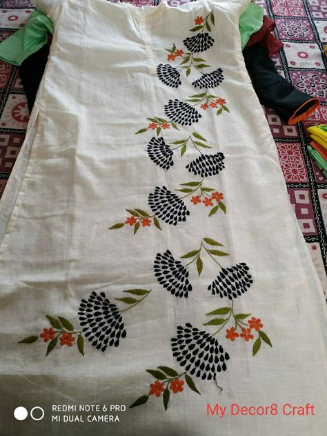 Painted Kurtas For Women, Hand Painted Kurtis Cotton, Wine Bottle Garden Ideas, Bottle Garden Art, Hand Painted Kurti, Hand Embroidered Kurtis, Bottle Garden Ideas, Hand Embroidered Sarees, Wine Bottle Garden