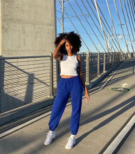 13 Joggers Outfits That'll Convince You to Live in Sweats | Who What Wear UK Tan Sweatpants Outfit, Shoes To Wear With Sweatpants, Grey Sweatpants Outfit Women, Sweatpants Outfit Women, Grey Sweatpants Outfit, Stylish Sweatpants Outfits, Tan Sweatpants, Light Pink Blazers, Sweatpants Outfits