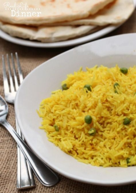 Tumeric Rice, Basmati Rice Recipes, Rice Cooker Recipes, Turmeric Recipes, Yellow Rice, Rice And Peas, Chicken Tikka Masala, Chicken Tikka, Tikka Masala