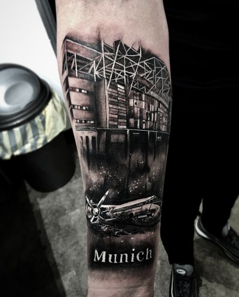 Old Trafford Manchester United/ Munich Air disaster Tribute Tattoo. Manchester Tattoo Ideas, Old Trafford Tattoo, Manutd Tattoo, Man United Tattoo, United Tattoo Ideas, Manchester United Tattoo, Munich Tattoo, Man Utd Tattoo, Andy Tattoo