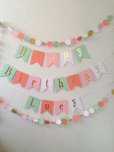 25 Birthday Party Decoration Ideas You Need For A Truly Memorable Celebration Birthday Banner Ideas, Birthday Party Decoration Ideas, 25 Birthday, Paper Garlands, Diy Birthday Banner, Party Decoration Ideas, 25th Birthday Parties, Mint Coral, Banner Ideas