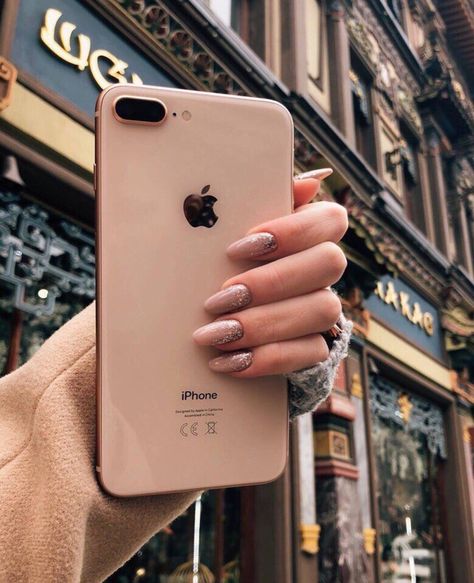 Uploaded by KᗩTEᖇIᑎᗩ ᖇIᔕTOᐯᗩ ✨. Find images and videos about style, nails and iphone on We Heart It - the app to get lost in what you love. Iphone Ce, Iphone Macbook, Diy Iphone Case, Iphone Obsession, Apple Phone Case, Apple Cases, Buy Apple, Iphone Accessories, Apple Phone