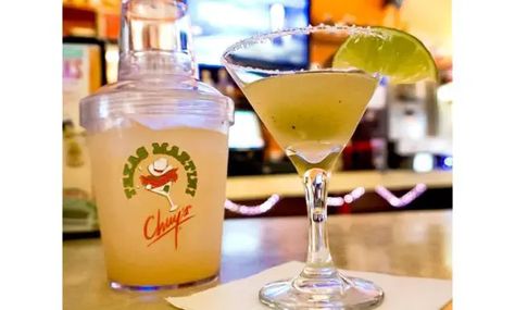 If you are a fan of Mexican Martini drink then this Chuy's Mexican Martini Recipe is for you. In this article, I have shared the Popular Chuy's Mexican Martini Recipe with some valuable information. Mexican Martini Recipe, Martinis Drinks, Martini Recipe, Martini Recipes, Cocktail Recipes Easy, New Mexican, Nutrition Labels, Margarita Recipes, Recipe Images