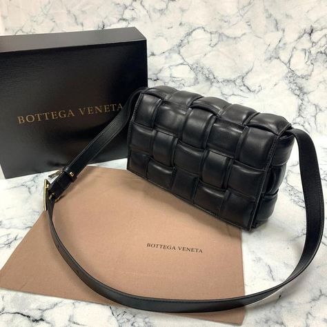 Casette Bag, Bottega Veneta Padded Cassette Bag, Cassette Bag Bottega, Fall Street Styles, Doudoune The North Face, Padded Cassette Bag, Bottega Veneta Jodie, Spring 2015 Fashion, Bottega Veneta Cassette