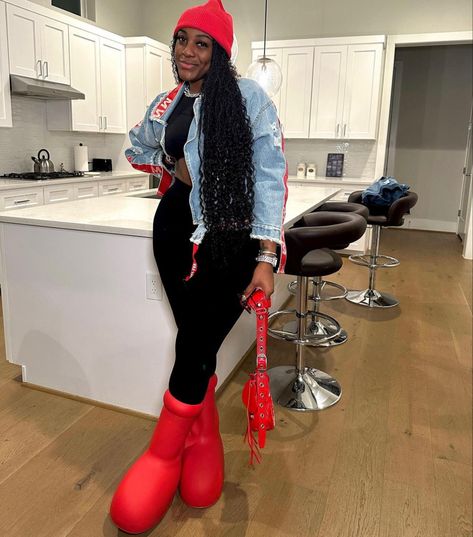 Big Red Boots Outfit Black Women, Big Red Boots By Mschf, Red Ugg Boots Outfit, Mschf Big Red Boots Outfits, Red Moon Boots Outfit, Big Red Boots Outfit, Red Thigh High Boots Outfit, Red Outfits Black Women, Stomper Boots