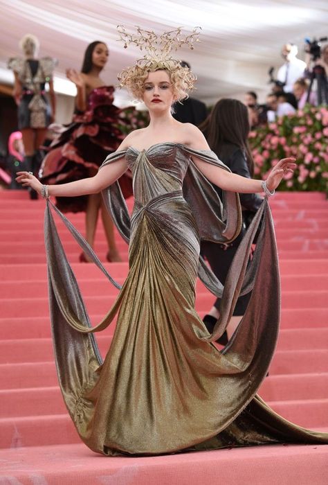 Celestial Bodies Met Gala, Met Gala Celestial Bodies, Met Gala 2023 Dresses, Met Gala 2024 Dresses, Met Gala Dresses Gowns, Met Gala Outfits Ideas, Met Gala Heavenly Bodies, Gala Dresses Classy, Met Gala Gowns