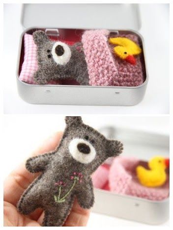 Small Felt Crafts, Mini Felt Animals, Mini Stuffed Animals, Tin Crafts, Matchbox Crafts, Altoid Tin, Operation Christmas Child, Felt Embroidery, Fabric Toys