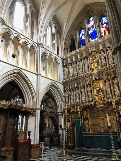 London Southbank, Southwark Cathedral, London 2022, London Cathedral, Millennium Bridge, Gothic Church, 1000 Years, Miscellaneous Items, Church Building