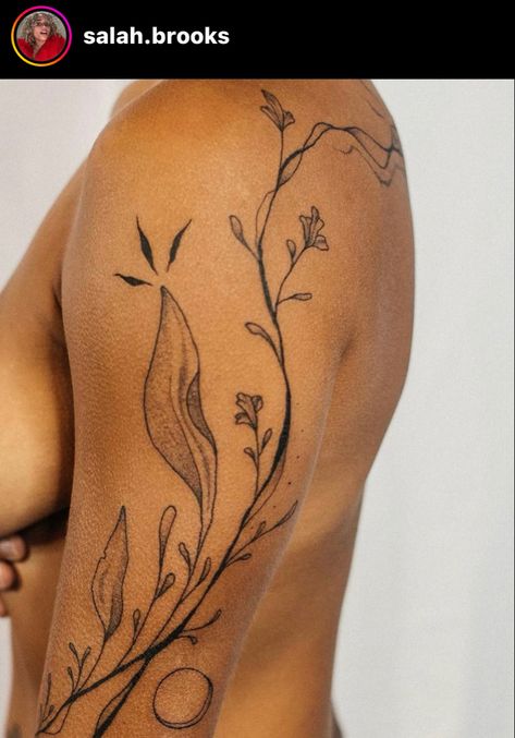 Vine Tattoos Black Women, Salah Brooks Tattoo, Line Down Side Of Body Tattoo, Vine Tattoo On Stomach, Flowy Back Tattoo, Leg Hip Tattoo, Vine Body Tattoos For Women, Earthy Spine Tattoos, Upper Arm Flower Tattoo