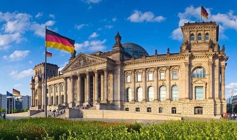 Universities In Germany, Places To Study, Education In Germany, German Language Course, Place To Study, Anne Baba, International Baccalaureate, Studying Abroad, List Of Countries