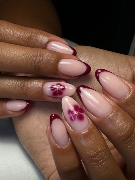 #biab #nails #nailsinspire #bordeaux  #naturalnails #blooming #nailart Wine And Pink Nails, Maroon Flower Nails, Nails Bordeaux Art, Nail Art Designs Blooming Gel, Simple Blooming Gel Nails, Nail Inspo Biab, Burgundy Flower Nails, Russian French Nails, Biab Inspo Nails