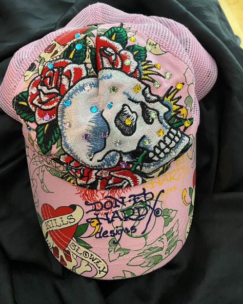 Ed Hardy Hat, Messy Aesthetic, Swag Hats, Dope Hats, Bright Outfits, Mens Outfit Inspiration, Hat Box, Cute Hats