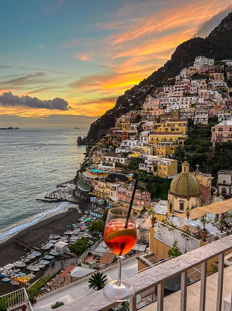 Positano Travel Guide Almafi Coast Italy, Driving In Italy, Italy Vibes, Rome Travel Guide, Europe Aesthetic, Positano Italy, Venice Travel, Italy Aesthetic, Rome Travel