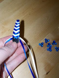 How To Make Barrettes, Barrette Clips Diy, Diy Barrettes For Women, Ribbon Barrettes Diy, Braided Ribbon Barrettes How To Make, Diy Barrettes, Ribbon Barrettes, Hair Pins Diy, Girls Hair Bows Diy