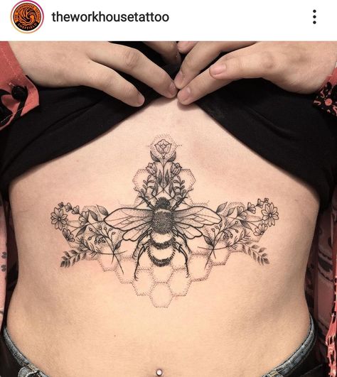 Sternum Stomach Tattoo Women, Nature Chest Tattoo Female, Kakau Tattoos, Bee Tattoo Chest, Belly Tattoos For Women Stomach, Animal Sternum Tattoo, Bee Thigh Tattoo, Womens Sternum Tattoo, Bee Tattoo Sternum