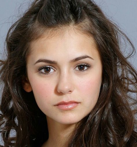 Nina Dobrev Nina Dobrev No Makeup, Nina Dobrev Eye Makeup, Nina Dobrev Without Makeup, Nina Dobrev Makeup, Cool Wallpapers For Iphone, Nina Dobrev Headshots, Nina Dobrev Selfie, Rare Nina Dobrev Photos, Cool Live Wallpapers