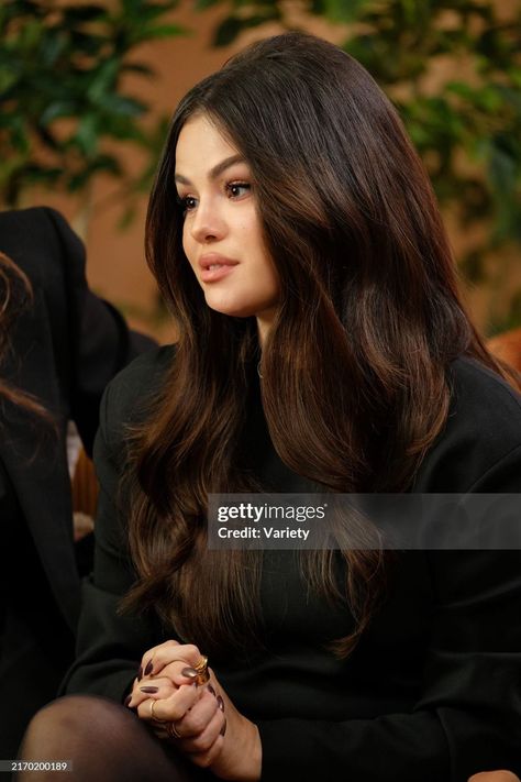 Selena Gomez Hair Long, Selena Gomez Hair, March Wedding, Face Card, Marie Gomez, Hair Long, Selena Gomez, Business Women, Hair Inspo