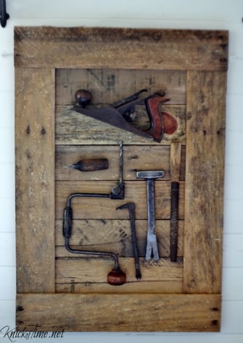 Antique Tools Display                                                                                                                                                                                 More Antique Gadgets, Tool Display, Farmhouse Projects, Antique Hand Tools, Lumber Storage, Gorgeous Farmhouse, Farm Tools, Small Woodworking Projects, Antique Tools