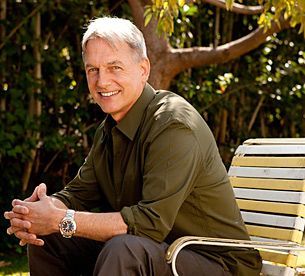 Mark Harmon Pic #Jobformom,#jobformomstayathome,#stayathomemomjob,#youaredoingagreatjobmomma,#goodjobmomquotes,#yourdoingagoodjobmomquotes,#beingamomisafulltimejobquotes,#jobideas,#jobideascareerlist Gibbs Ncis, Ncis Stars, Ncis Cast, Leroy Jethro Gibbs, Pauley Perrette, Michael Weatherly, Mark Harmon, Bible Quote, Famous Men