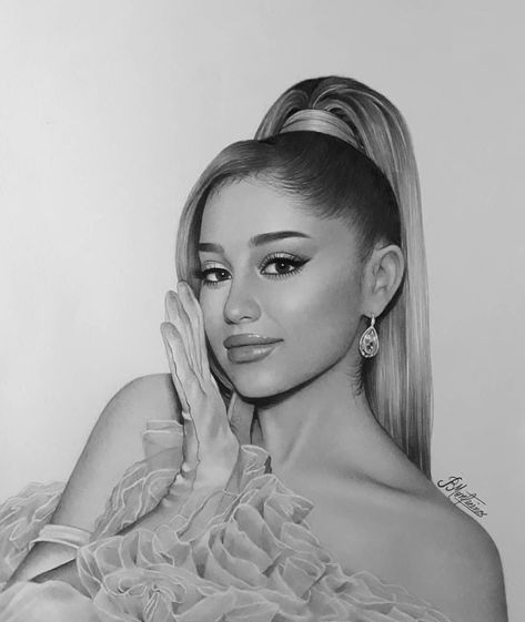 Ariana Grande Sketch, Ariana Drawing, Selena Gomez Drawing, Sharpie Drawings, Ariana Grande Drawings, Drawing Realistic, Best Friend Drawings, Realistic Pencil Drawings, Woman Sketch