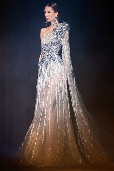 Spread Love and Kindness 🙏 on Twitter: "Elie Saab Couture Spring 2021 Dresses will make you Happy 😍😍😍… " Fashion Advisor, Elie Saab Haute Couture, Haute Couture Looks, Elie Saab Spring, Elie Saab Couture, Collection Couture, Couture Looks, فستان سهرة, Couture Gowns