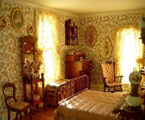 40s Bedroom Aesthetic, 40s Room Aesthetic, 40s Room, 40s Bedroom, Old Room, Bedroom Aesthetic, Room Aesthetic, Room Inspo, Apartment