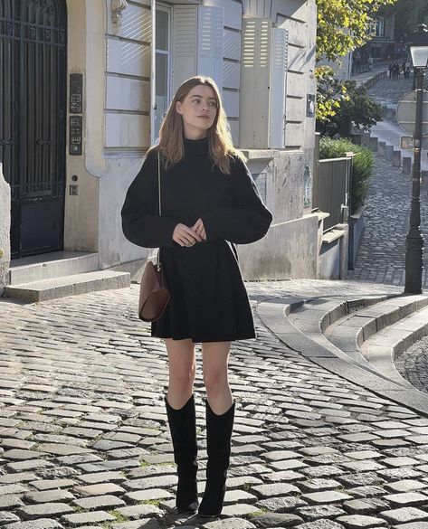 Savannah Philips, Little Boots, Winter Fashion Outfits Casual, Perfect Little Black Dress, Fashionista Clothes, October 31, Casual Chic Outfit, Modest Fashion Outfits, Vogue Fashion