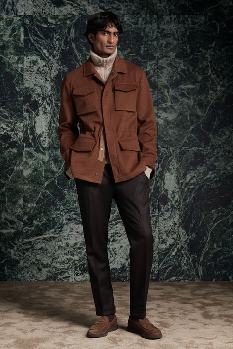 Kiton Men's Fall 2024 [PHOTOS] Kiton Menswear, Men Smart Casual, Sprezzatura Style, Italian Chic, Tailored Style, Smart Casual Men, Guys Clothing Styles, Winter Jacket Men, Winter Fits