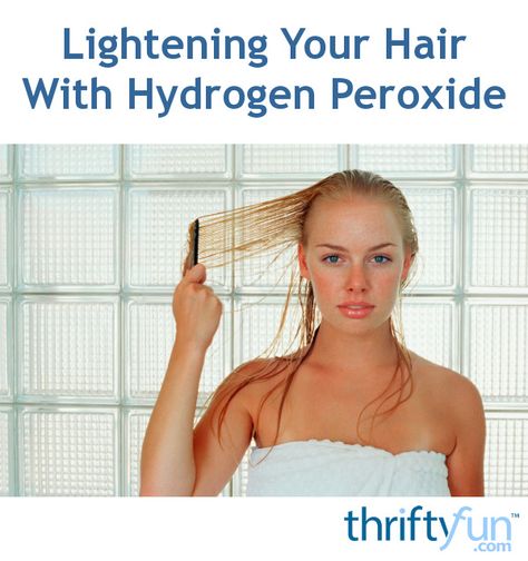 This is a guide about lightening your hair with hydrogen peroxide. When you want to lighten your hair without going to the salon, you may consider using a hydrogen peroxide recipe. Lighten Hair With Hydrogen Peroxide, Sun In Hair Lightener Before And After, Peroxide Hair Lightener, Hydrogen Peroxide Hair, Sun In Hair Lightener, Hydrogen Peroxide Acne, Brighten Gray Hair, Hair Lightener, Hydrogen Peroxide Uses