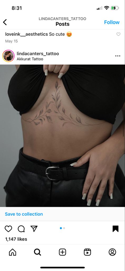 Sternum Tattoo Design, Mujeres Tattoo, Tiny Wrist Tattoos, Chic Tattoo, Idee Babyshower, Underboob Tattoo, Vine Tattoos, Sternum Tattoo, Subtle Tattoos