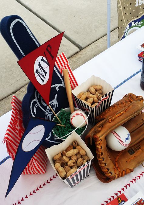 Rookie Of The Year Centerpieces, Baseball Centerpiece Ideas, Baseball Party Centerpieces, Baseball Birthday Party Decorations, 40th Birthday Centerpieces, Baseball Theme Birthday Party, Baseball Centerpiece, Baseball Theme Birthday, Baby First Birthday Themes