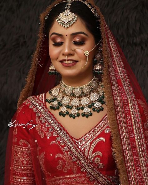 Top 15 Amazing Bridal Makeup Artists In Udaipur For Your Wedding Looks! - SetMyWed Nath Bridal For Round Face, Bridal Jewellery For Round Face, Nath Bridal, Bridal Makeup Services, Makeover Studio, Round Face Makeup, Bridal Makeup Images, Makeup Trial, Makeup Images