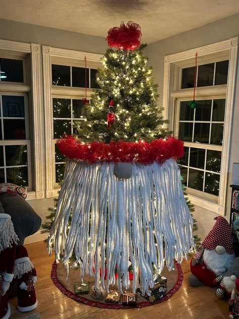 Homemaking Tips | GNOME TREE - So Cute | Facebook Christmas Tree Decorating Contest, Funky Christmas Trees, Turquoise Christmas Tree, Dino Christmas, Wine Bottle Trees, Gnome Christmas Tree, Gnome Tree, Glam Christmas Tree, Tree Gnome