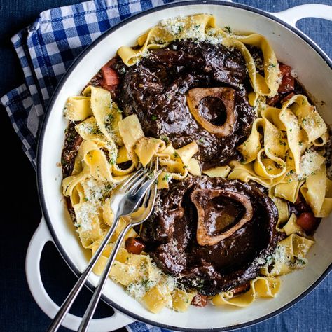 Oso Bucco Recipe, Beef Osso Bucco, Osso Bucco Recipe, How To Cook Lamb, Osso Bucco, Family Eating, Italian Cooking, Seasonal Recipes, Vegetable Sides