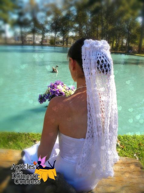 2017 NatCroMo Blog Tour | March 21 | Donna Knox | Articles of a Domestic Goddess | Love is in the Air Wedding Veil Crochet Bridal Veil Free Pattern, Crochet Wedding Veil, Veil Pattern, Wedding Crochet Patterns, Wedding Pieces, Crochet Apparel, Awesome Crochet, Cathedral Length Veil, White Veils