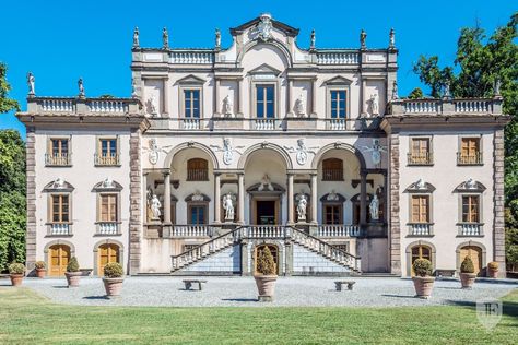 Luxury Historic Mansion In The Countryside Of Lucca in Capannori, Italy for sale (1430382) Italian Mansions, Italian Mansion, Lucca Italy, Historic Mansion, Luxury Garden, Mansions For Sale, Italian Villa, Luxury Property, Maine House