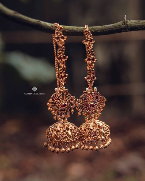 Iconic Earrings Designs To Pair Up With Ethnic Outfits!! ��• South India Jewels Earrings With Matilu Gold, Maatilu Gold Designs Latest, Latest Earrings Trends, Jhumka Collection, Gold Earing, Latest Earrings Design, Temple Jewellery Earrings, Wedding Jewelry Sets Bridal Jewellery, Indian Wedding Jewelry Sets