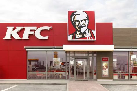 Kfc Restaurant, Bbq Burger, American Fast Food, Coupons Canada, Customer Survey, Kentucky Fried, Hot Wings, Guest Experience, Fast Food Restaurant