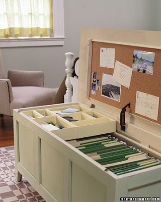 5 brilliant home office organizing tips and DIY projects that are easy to make and make your life easier by creating more storage where there is none! Home Filing System, Office Design Diy, Office Organization Tips, Office Organization Files, Mini Office, Apartment Organization, Diy Furniture Hacks, Home Office Storage, File Storage