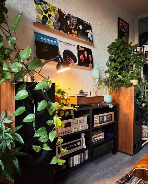 Apartment Design Interior, Patrice Rushen, Vinyl Room, Record Room, Lots Of Plants, Straight From The Heart, Dream Apartment Decor, Nina Simone, Apartment Decor Inspiration